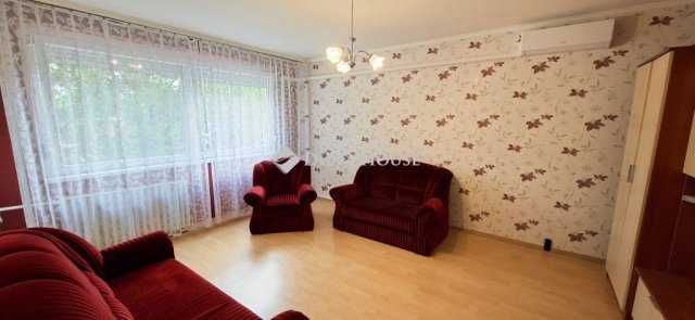 Kiadó panellakás, albérlet, Kecskeméten 140 E Ft / hó, 2 szobás