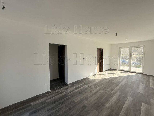 Eladó családi ház, Környén 72.9 M Ft, 3 szobás