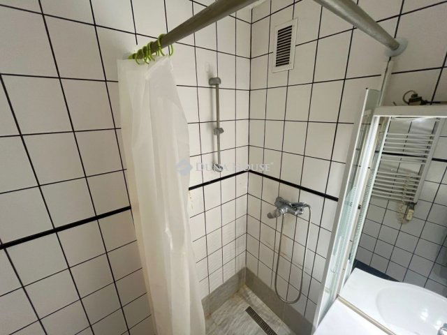 Eladó panellakás, Székesfehérvárott 55.9 M Ft, 1+2 szobás