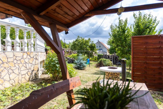 Eladó családi ház, Váchartyánon 84.5 M Ft, 3 szobás