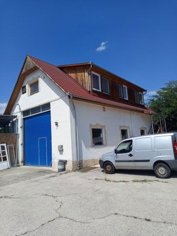 Eladó üzlethelyiség, Szigethalmon, Fiumei közben 139 M Ft