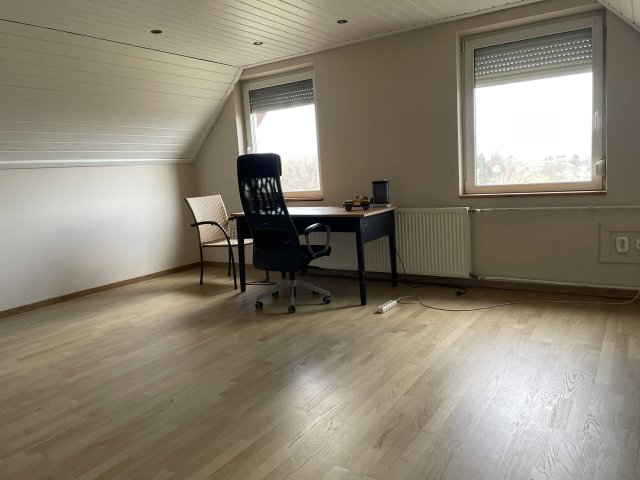 Eladó családi ház, Pilisvörösváron 129 M Ft, 5 szobás