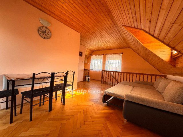 Eladó családi ház, Fonyódon 95 M Ft, 7 szobás