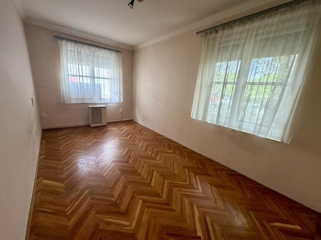 Eladó téglalakás, Vácon 69.5 M Ft, 3+1 szobás