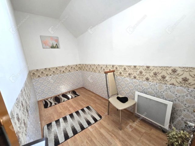 Eladó téglalakás, Komáromban 55 M Ft, 2 szobás