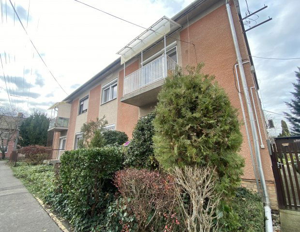 Eladó téglalakás, Szegeden 67 M Ft, 3 szobás