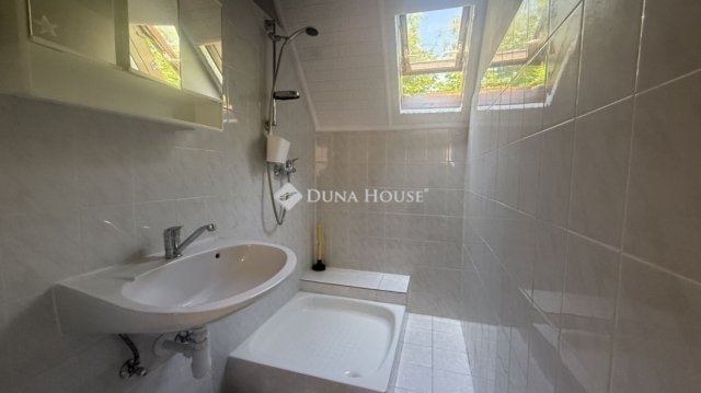 Eladó családi ház, Bükön 87.5 M Ft, 7 szobás