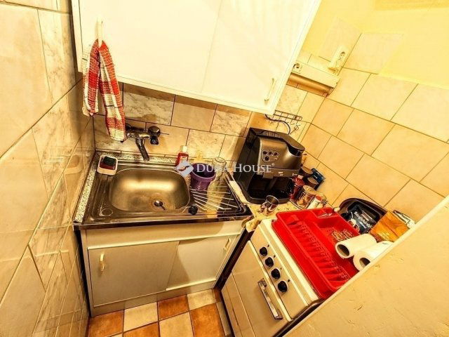 Eladó családi ház, Szegeden 90 M Ft, 4 szobás