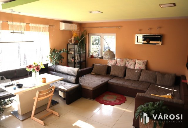 Eladó családi ház, Siófokon 143 M Ft, 4 szobás