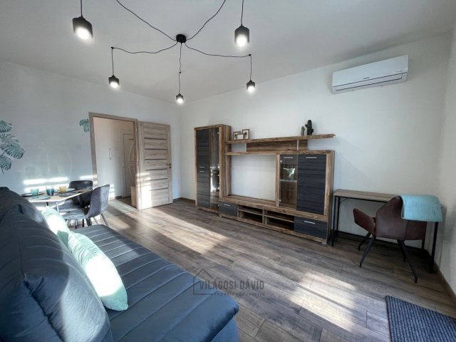 Kiadó téglalakás, albérlet, Debrecenben 260 E Ft / hó, 2 szobás