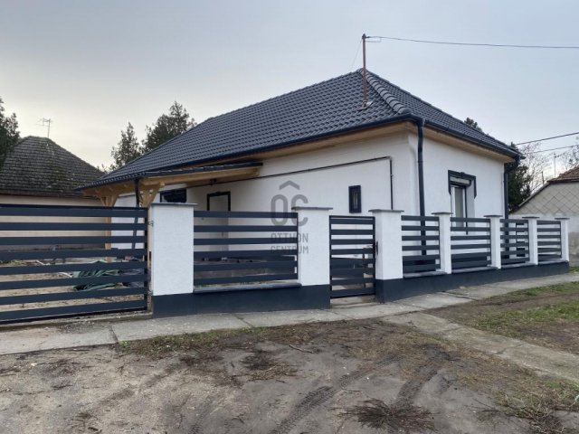 Eladó családi ház, Abonyban 49.5 M Ft, 3 szobás