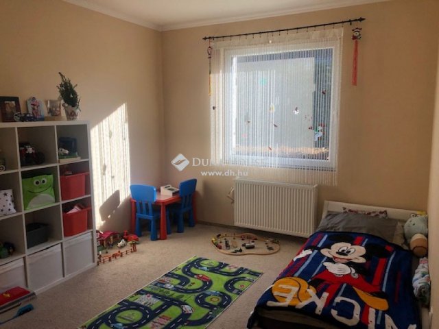 Eladó családi ház, Budapesten, XVIII. kerületben 160 M Ft