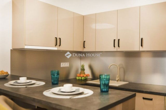 Eladó téglalakás, Budapesten, VIII. kerületben 46.625 M Ft