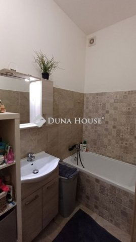 Eladó téglalakás, Budapesten, XV. kerületben 74.9 M Ft, 2 szobás