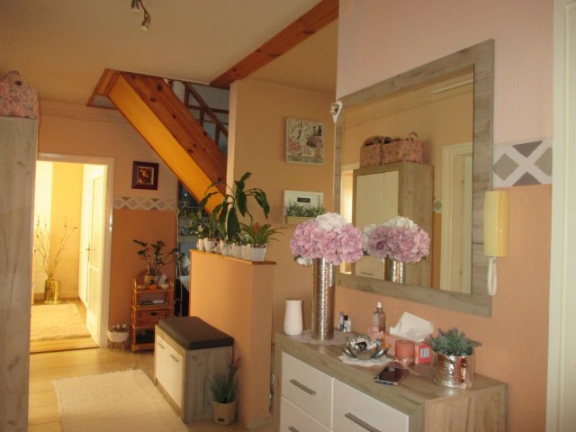 Eladó téglalakás, Békéscsabán 43.9 M Ft, 3+3 szobás