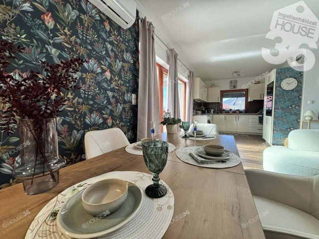 Eladó családi ház, Kecskeméten 104.9 M Ft, 4 szobás