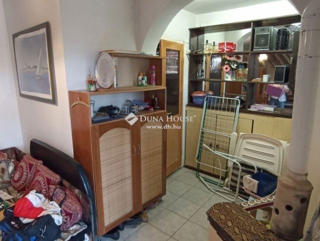 Eladó nyaraló, Gombán 36 M Ft, 2 szobás / költözzbe.hu