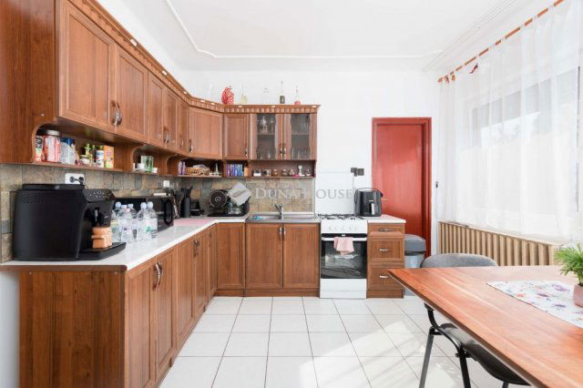 Eladó családi ház, Banán 64.9 M Ft, 4 szobás