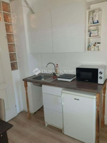 Eladó családi ház, Budapesten, XVIII. kerületben 120 M Ft
