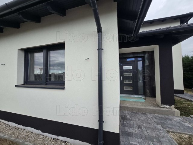 Eladó családi ház, Buzsákon 229 M Ft, 5 szobás