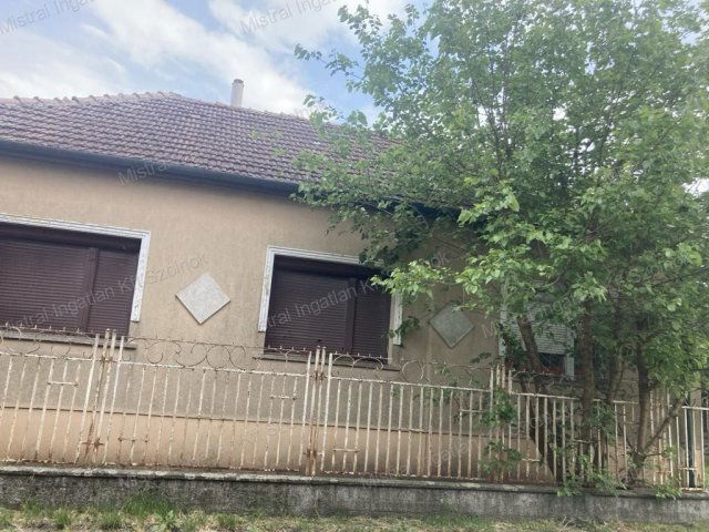 Eladó családi ház, Zagyvarékason 14.5 M Ft, 3 szobás