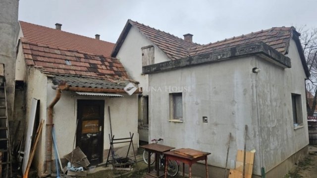 Eladó családi ház, Ócsán 38 M Ft, 2 szobás