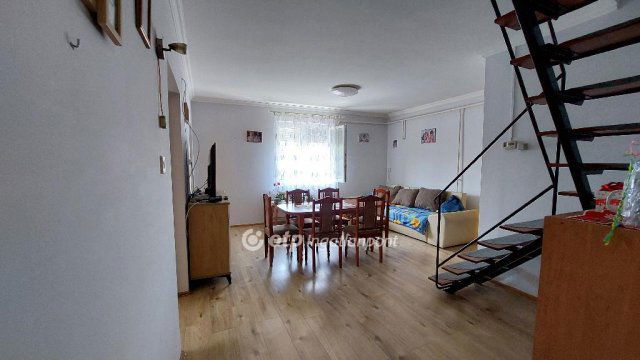 Eladó családi ház, Dévaványán 26.5 M Ft, 4+1 szobás