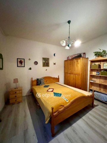 Eladó családi ház, Alsóörsön 88 M Ft, 4 szobás