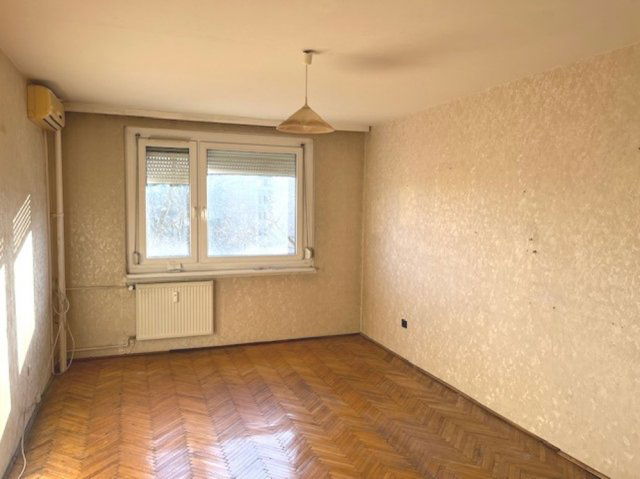 Eladó panellakás, Miskolcon 33.75 M Ft, 3 szobás