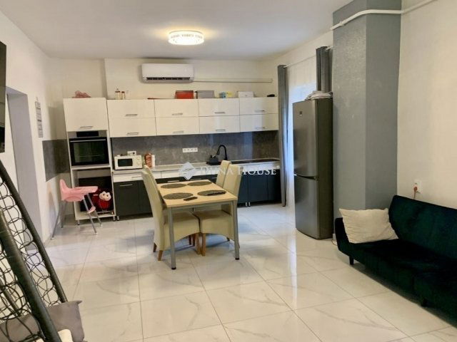 Eladó téglalakás, Fóton 75 M Ft, 3 szobás