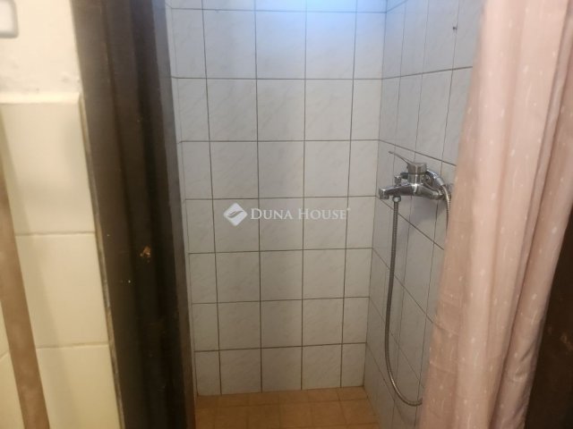 Eladó üzlethelyiség, Vilonyán 45 M Ft, 2 szobás