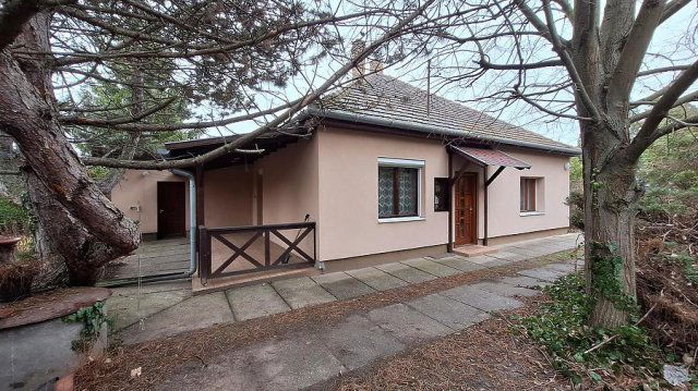 Eladó családi ház, Gödön 97 M Ft, 3 szobás