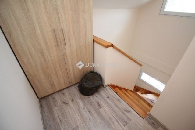 Eladó családi ház, Kecskeméten 78.9 M Ft, 4 szobás