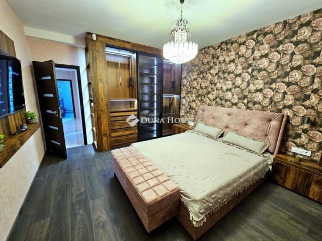 Eladó családi ház, Alsónémediben 229 M Ft, 5 szobás