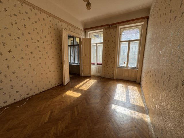 Eladó téglalakás, Budapesten, IX. kerületben, Ferenc körúton