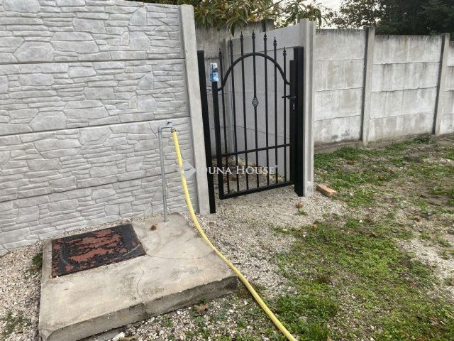 Eladó telek, Ercsiben 32 M Ft / költözzbe.hu