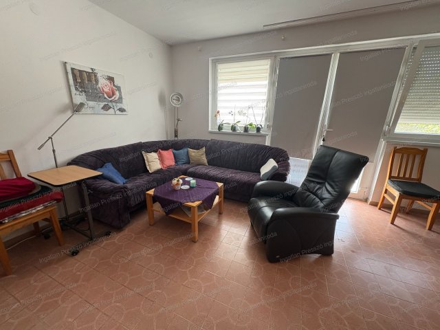 Eladó családi ház, Tapolcán 79 M Ft, 2 szobás