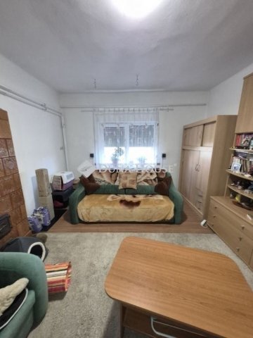 Eladó téglalakás, Pécsett 50.99 M Ft, 2 szobás