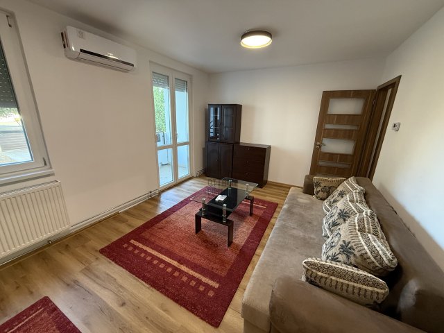 Kiadó téglalakás, albérlet, Debrecenben 250 E Ft / hó, 3 szobás