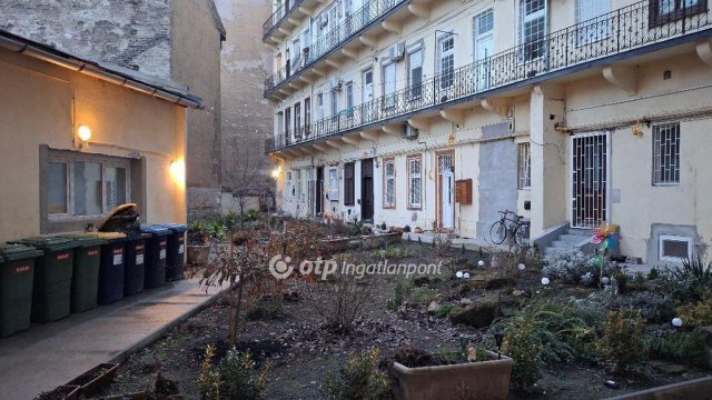 Eladó téglalakás, Budapesten, VII. kerületben 75 M Ft