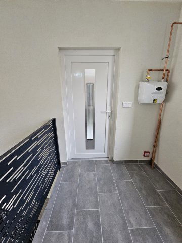 Eladó téglalakás, Pápán 99 M Ft, 4 szobás