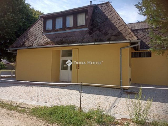 Eladó iroda, Nagykanizsán, Berzsenyi Dániel utcában 120 M Ft