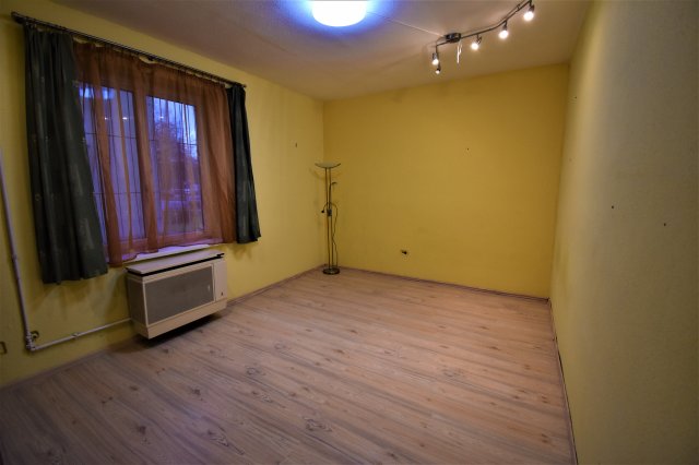 Eladó téglalakás, Budapesten, X. kerületben, Száva utcában