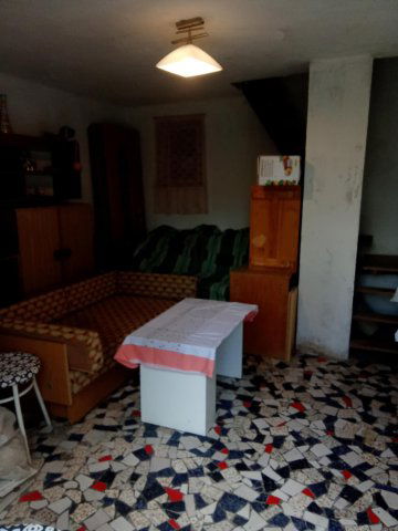 Eladó családi ház, Győrött 16.9 M Ft, 2 szobás