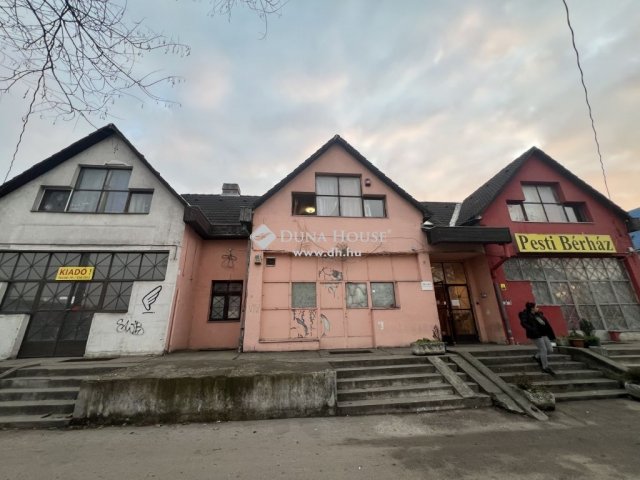 Eladó ipari ingatlan, Budapesten, XVII. kerületben 705.6 M Ft