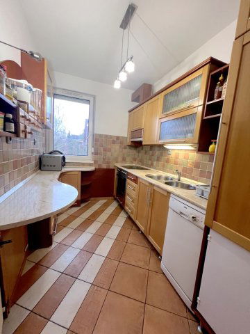 Kiadó téglalakás, albérlet, Debrecenben 300 E Ft / hó, 3 szobás