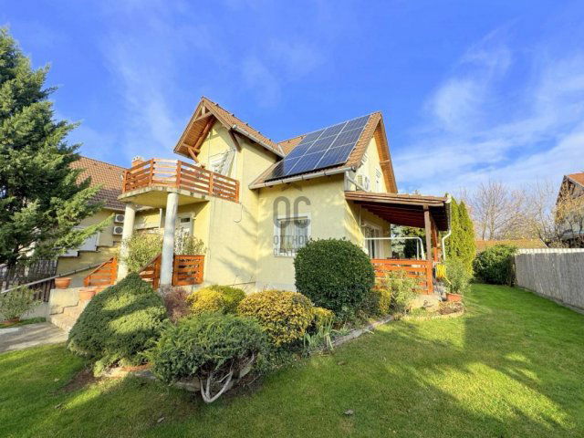 Eladó ikerház, Gödön 149.5 M Ft, 4 szobás