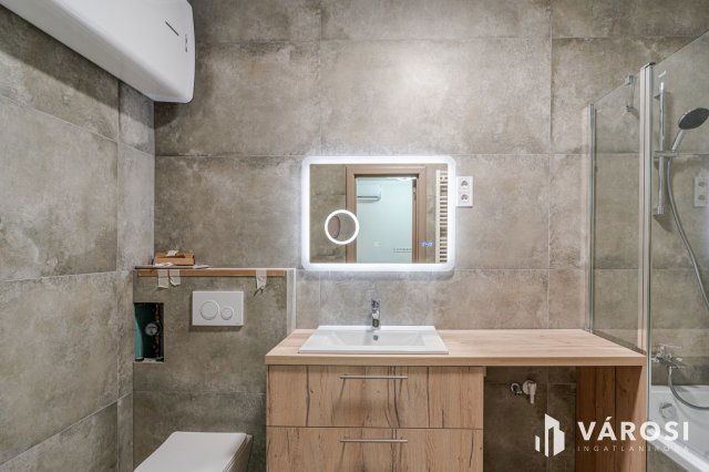 Eladó téglalakás, Hódmezővásárhelyen 26.91 M Ft, 1 szobás