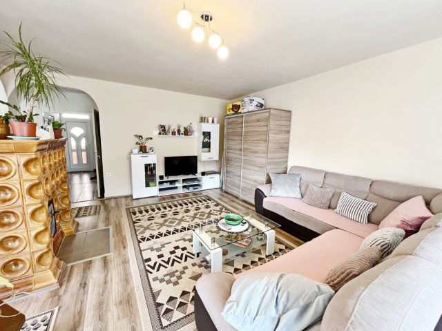 Eladó családi ház, Debrecenben 139 M Ft, 6 szobás