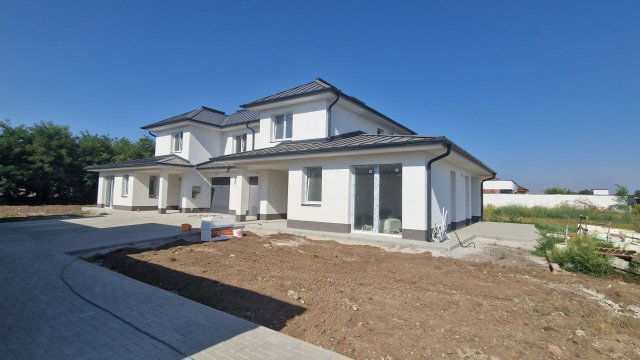 Eladó ikerház, Debrecenben 129.99 M Ft, 4 szobás